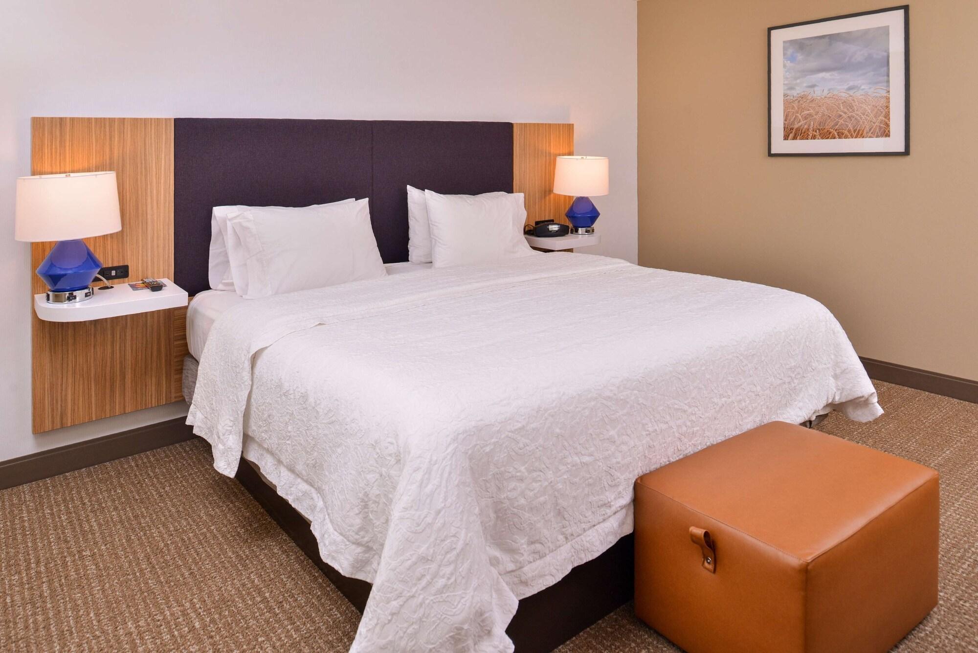 Hampton Inn Йорк Экстерьер фото